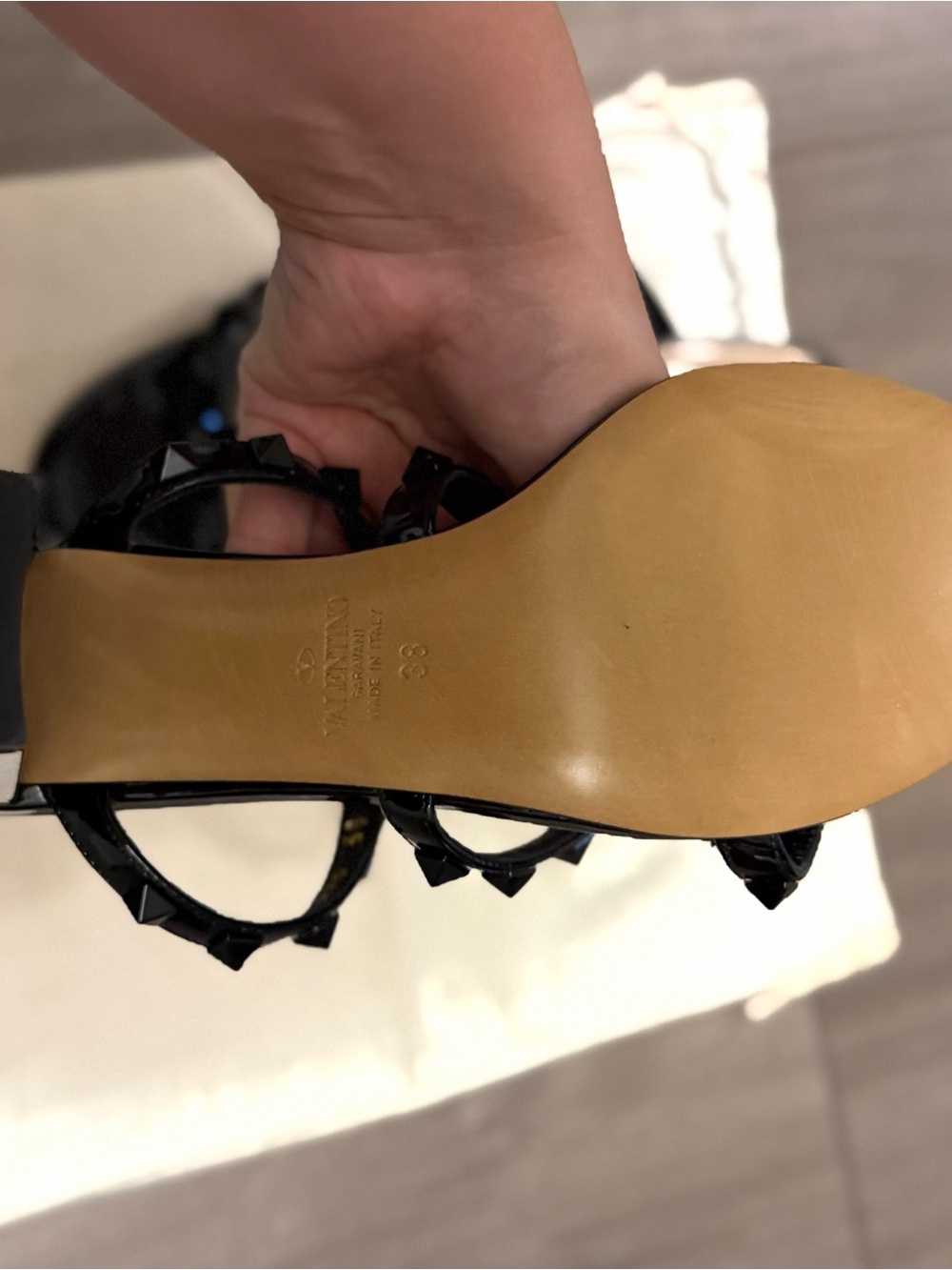 Valentino Garavani Black Patent Rockstud Triple-Strap Slide Sandals - Picture 3 of 4